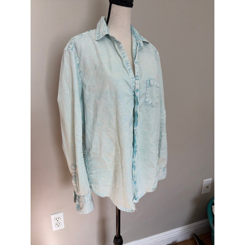 Frank & Eileen Eileen Woven Button Up in Sea Foam (flaw)